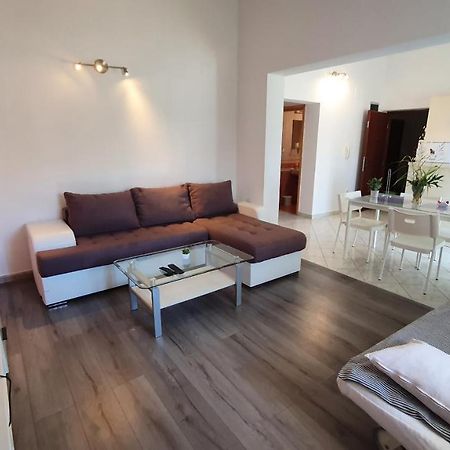 Apartments Miki Pag Town Kültér fotó