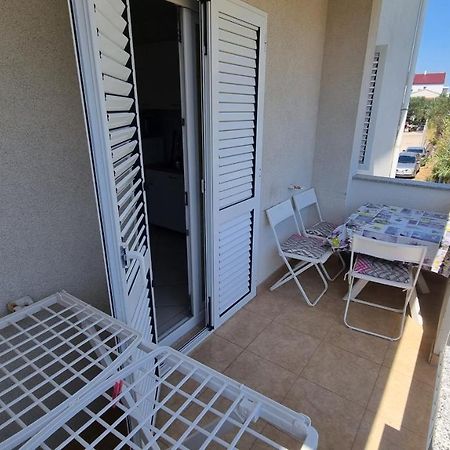 Apartments Miki Pag Town Kültér fotó