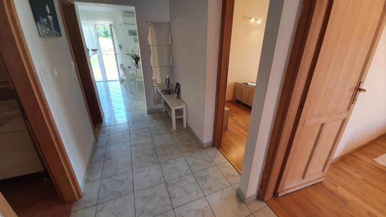 Apartments Miki Pag Town Kültér fotó