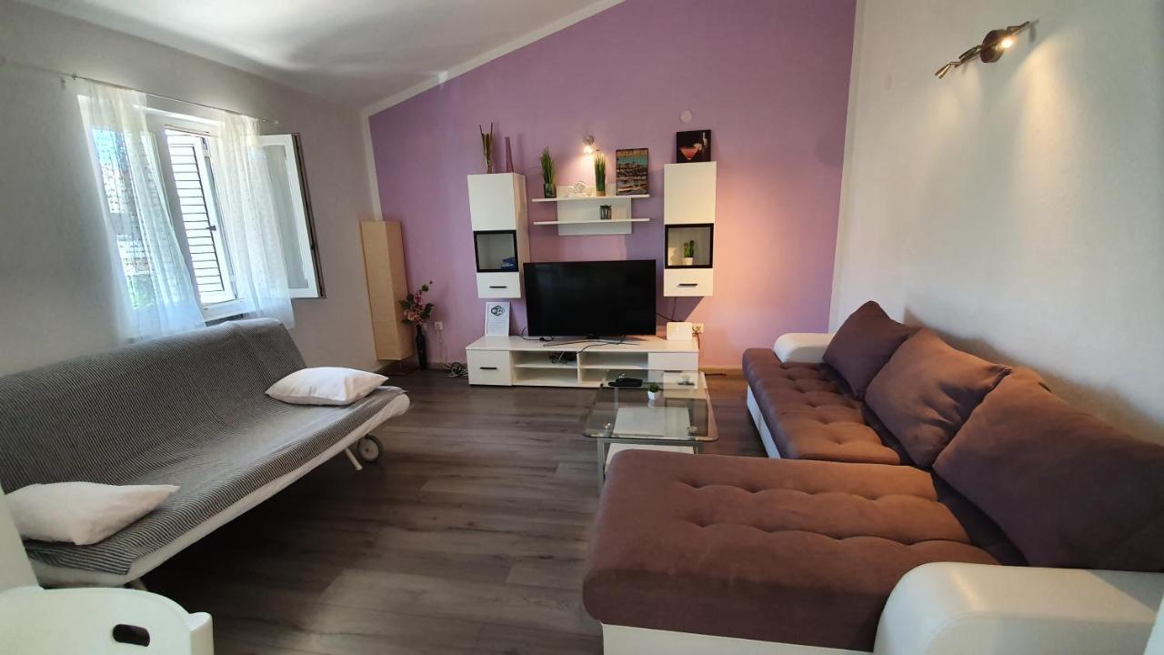Apartments Miki Pag Town Kültér fotó